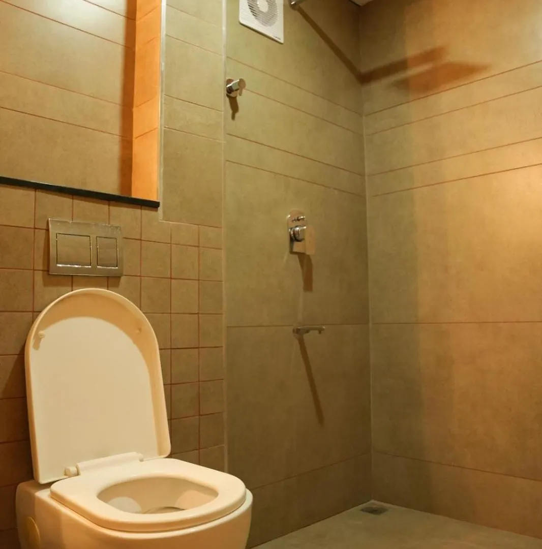 Nestlay Rooms Коччи 2*,  Индия